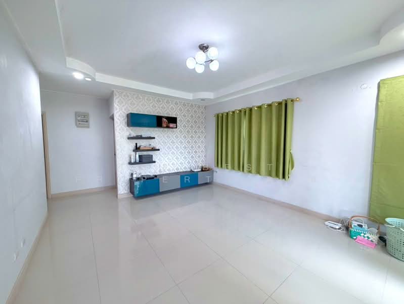 ณฐาวดี เลคไซด์ ศรีราชา (Nattawadee Lakeside), Chon Buri (Pattaya), Bueng, Si Racha, Chon Buri (Pattaya), 2 Bedrooms, 100 sqm, Semi-Detached House (Twin House) For Sale, by The Best Property บอส, 500385461 - DDproperty.com