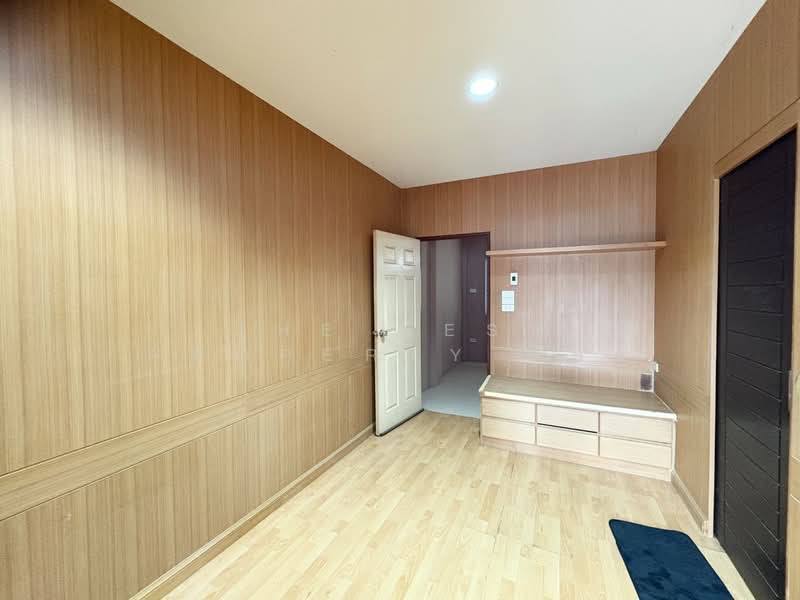 ทาวน์เฮ้าส์ห้วยขวาง กรุงเทพมหานคร, Bangkok, Samsen Nok, Huai Khwang, Bangkok, 2 Bedrooms, 170 sqm, Townhouse For Sale, by The Best Property แอน, 500385558 - DDproperty.com