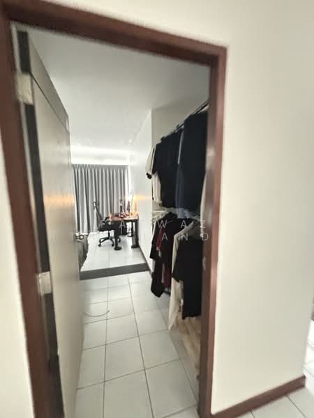 Charn Issara City Home, Bangkok, Phet Kasem, Pak Khlong Phasi Charoen, Phasi Charoen, Bangkok, 2 Bedrooms, 72 sqm, Condo For Sale, by Fazwaz (Thailand) Co., Ltd., 500385565 - DDproperty.com