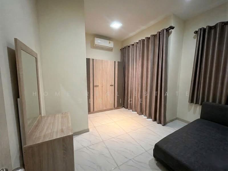 Golden City Pinklao-Charansanitwong, Nonthaburi, Bang Kruai-Sainoi Road, Bang Kruai, Bang Kruai, Nonthaburi, 4 Bedrooms, 130 sqm, Townhouse For Sale, by HOME Real Estate Service, 500385587 - DDproperty.com