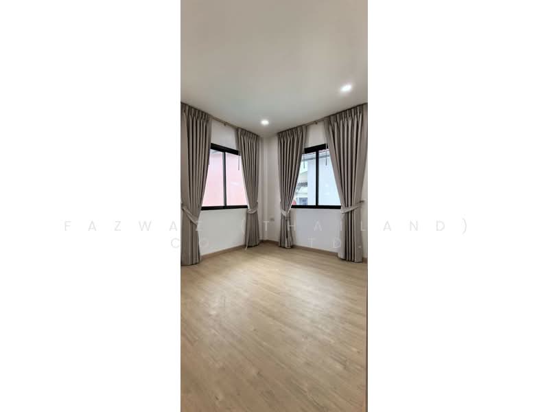 Chonlada Saimai, Bangkok, Sai Mai, Bangkok, 4 Bedrooms, 220 sqm, Single Detached House For Sale, by Fazwaz (Thailand) Co., Ltd., 500385601 - DDproperty.com