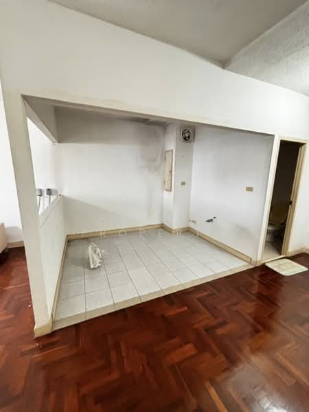 The Winning Tower, Bangkok, 958 Sukhumvit 71 Road, Khlong Tan Nua, Watthana, Bangkok, 1 Bedroom, 70 sqm, Condo For Sale, by Connex Property, 500385627 - DDproperty.com