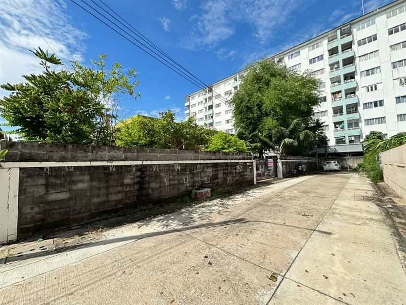 ที่ดินเเถมบ้านเดี่ยว 249 ตร.ว. หมู่บ้านศานตินิเวศน์ ตรงข้ามแม็คโคร บางกะปิ ซอยลาดพร้าว115, กรุงเทพ, ถนนลาดพร้าว, คลองจั่น, บางกะปิ, กรุงเทพ, 996 ตร.ม., ที่ดิน ขาย, โดย คุณ พรทิพย์ จันทร์หา (ปุ๋ย), 500385640 - DDproperty.com