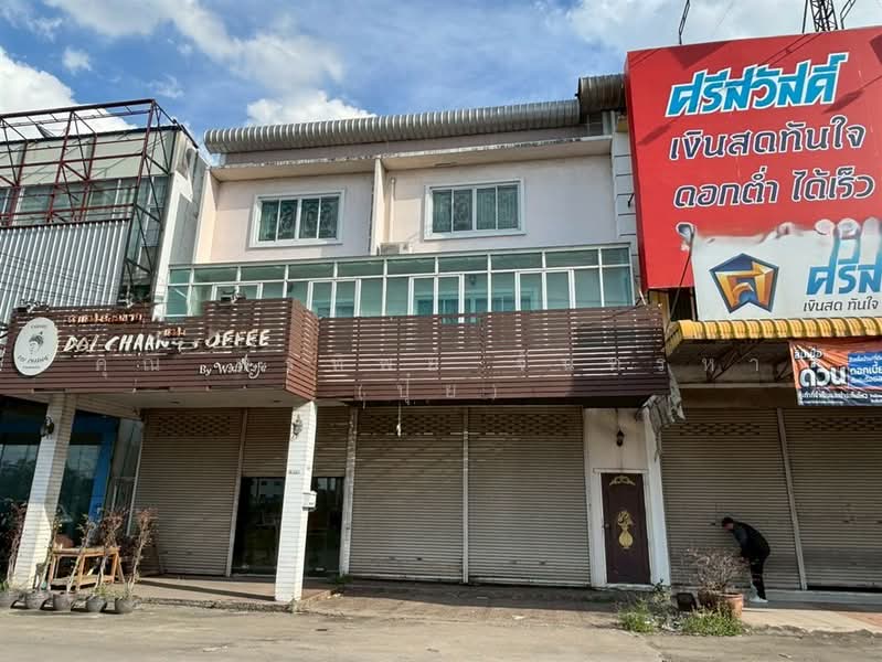 อาคารพาณิชย์ 3.5 ชั้น 40 ตร.ว. ใกล้องค์การบริหารส่วนตำบลคลองสี่ ติดถนนคลองหลวง, Pathum Thani, ถนนคลองหลวง, Khlong Si, Khlong Luang, Pathum Thani, , 200 sqm, Shophouse For Sale, by คุณ พรทิพย์ จันทร์หา (ปุ๋ย), 500385680 - DDproperty.com