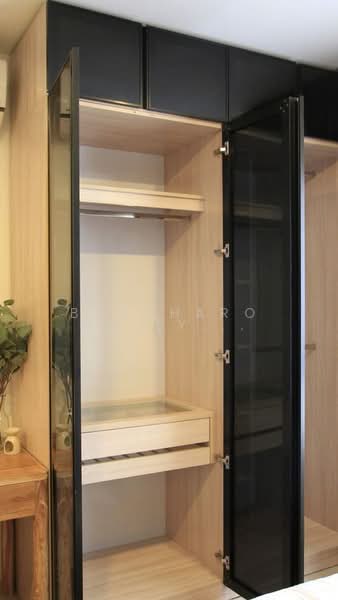 Life Asoke, Bangkok, Asoke-Dindang Road, Bang Kapi, Huai Khwang, Bangkok, 1 Bedroom, 30 sqm, Condo For Rent, by Bencharong (Yok) Treerat-a-na-wat, 500385690 - DDproperty.com