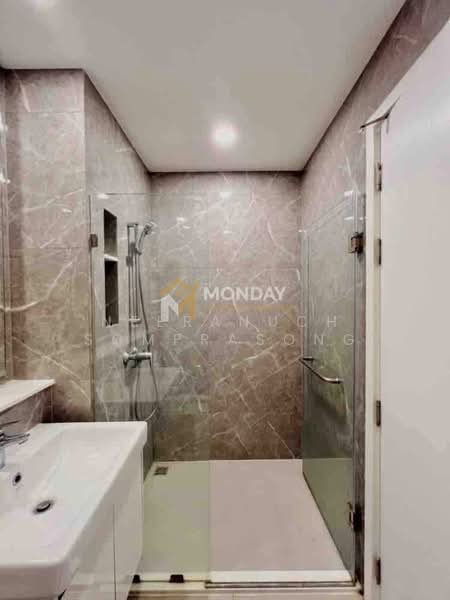 Mazarine Ratchayothin, Bangkok, Soi Phahonyothin 30, Phahonyothin Road, Chan Kasem, Chatuchak, Bangkok, 2 Bedrooms, 40 sqm, Condo For Sale, by Neeranuch Somprasong, 500385744 - DDproperty.com