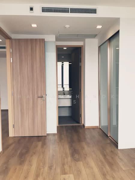 Noble BE33, Bangkok, 19 Soi Sukhumvit 33, Khlong Tan Nua, Watthana, Bangkok, 2 Bedrooms, 60 sqm, Condo For Rent, by Hathaichanok Saenset, 500385746 - DDproperty.com