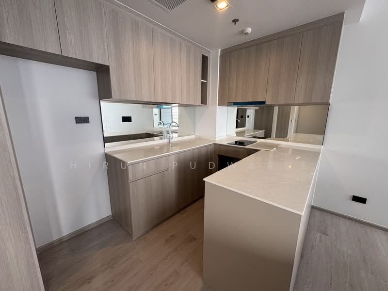 Reference Sathorn-Wongwianyai, Bangkok, Krung Thonburi 2 Alley, Bang Lam Phu Lang, Khlong San, Bangkok, 2 Bedrooms, 64 sqm, Condo For Sale, by Hirun Pudwaree, 500385765 - DDproperty.com