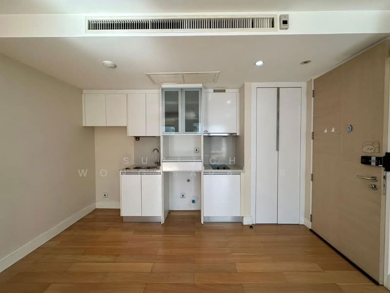 Collezio Sathorn-Pipat, Bangkok, 41 Soi Pipat 1 Silom Road, Silom, Bang Rak, Bangkok, 1 Bedroom, 41 sqm, Condo For Sale, by Supitcha Wongisaraseri, 500385791 - DDproperty.com