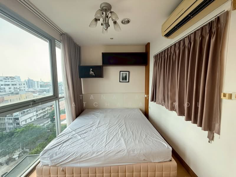 St Louis Grand Terrace, Bangkok, Soi Sathon 11 S Sathon Rd, Yan Nawa, Sathon, Bangkok, 1 Bedroom, 47 sqm, Condo For Rent, by Tanapat Jitwatcharakomol, 500385795 - DDproperty.com