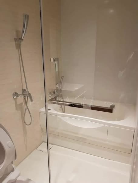 Runesu Thonglor 5, Bangkok, 82 Padi Madi Alley, Khlong Tan Nua, Watthana, Bangkok, 2 Bedrooms, 59 sqm, Condo For Sale, by Tanapat Jitwatcharakomol, 500385799 - DDproperty.com