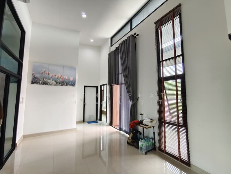 Saenmanee Nature Amata City Modern Luxury Home, Chon Buri (Pattaya), Bang Nang, Phan Thong, Chon Buri (Pattaya), 2 Bedrooms, 83 sqm, Semi-Detached House (Twin House) For Sale, by Khommaphat Phumbandit, 500385881 - DDproperty.com