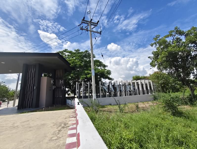 Saenmanee Nature Amata City Modern Luxury Home, Chon Buri (Pattaya), Bang Nang, Phan Thong, Chon Buri (Pattaya), 2 Bedrooms, 83 sqm, Semi-Detached House (Twin House) For Sale, by Khommaphat Phumbandit, 500385881 - DDproperty.com