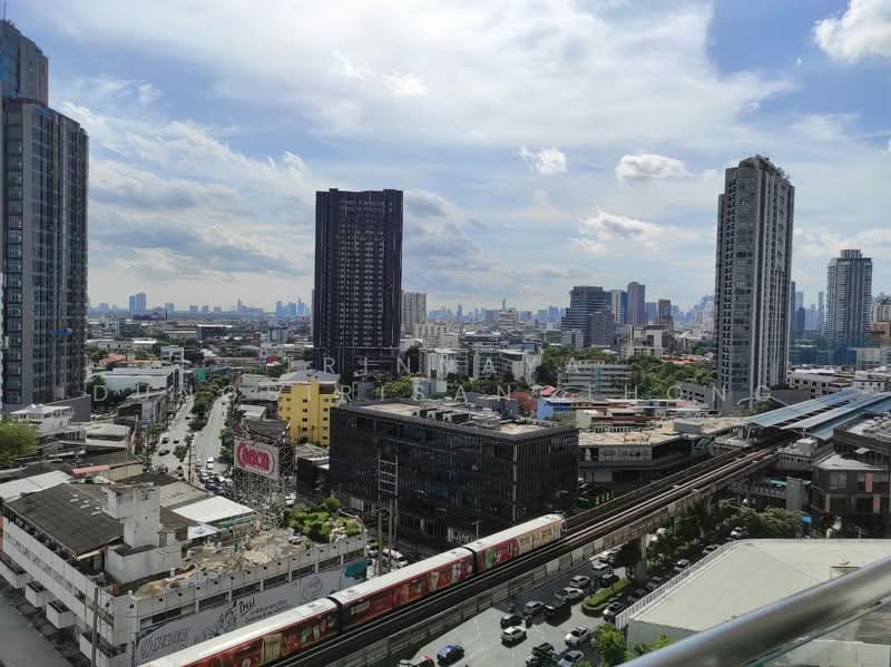 Sky Walk Residences, Bangkok, 1599 Sukhumvit Road, Phra Kanong Nua, Watthana, Bangkok, 1 Bedroom, 37 sqm, Condo For Rent, by Trinnaya Dungsirisangthong, 500385904 - DDproperty.com