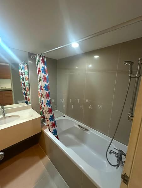 The Trendy, Bangkok, 10 Soi Sukhumvit 13, Khlongtoei Nua, Watthana, Bangkok, 1 Bedroom, 36 sqm, Condo For Rent, by Ramita Theptham, 500385918 - DDproperty.com