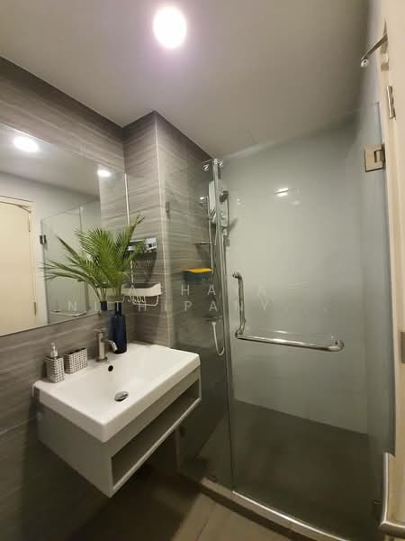 KnightsBridge Phaholyothin Interchange, Bangkok, Phahonyothin Road, Anusaowari, Bang Khen, Bangkok, 2 Bedrooms, 54 sqm, Condo For Rent, by Achaya Nithipanyawong, 500385934 - DDproperty.com