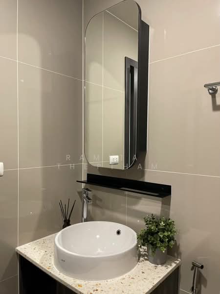 XT Huaikhwang, Bangkok, 244 Ratchadaphisek Road, Huai Khwang, Bangkok, 1 Bedroom, 35 sqm, Condo For Rent, by Ramita Theptham, 500385965 - DDproperty.com