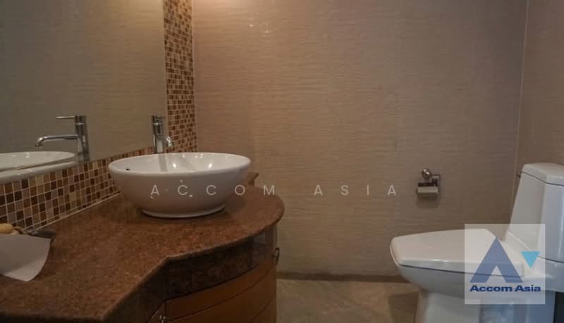 House with Private Swimming Pool for Rent in Sukhumvit, BTS Thong Lo, Bangkok, Khlong Tan Nua, Watthana, Bangkok, 4 Bedrooms, 350 sqm, Single Detached House For Rent, by Accom Asia, 500385968 - DDproperty.com