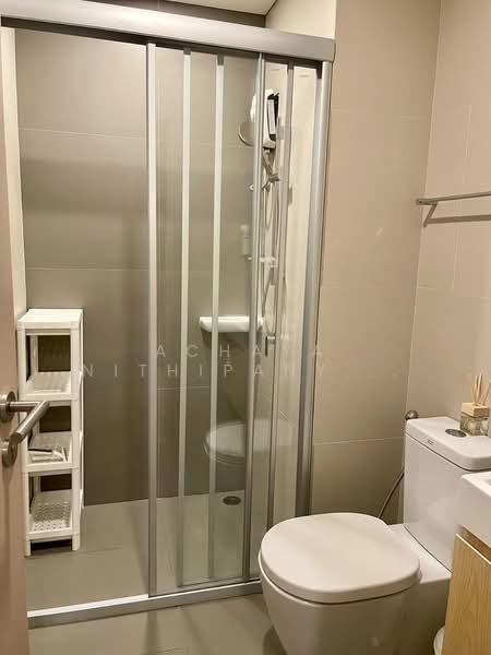Lumpini Suite Phetchaburi-Makkasan, Bangkok, 1515 Phetchaburi Rd, Makkasan, Ratchathewi, Bangkok, 2 Bedrooms, 41 sqm, Condo For Rent, by Achaya Nithipanyawong, 500385977 - DDproperty.com