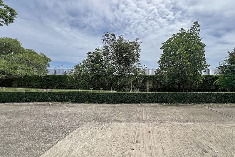 Chonlada Wat Lad Pla Duk, Nonthaburi, Bang Rak Yai, Bang Bua Thong, Nonthaburi, 3 Bedrooms, 160 sqm, Single Detached House For Sale, by NTBHOME, 500385984 - DDproperty.com