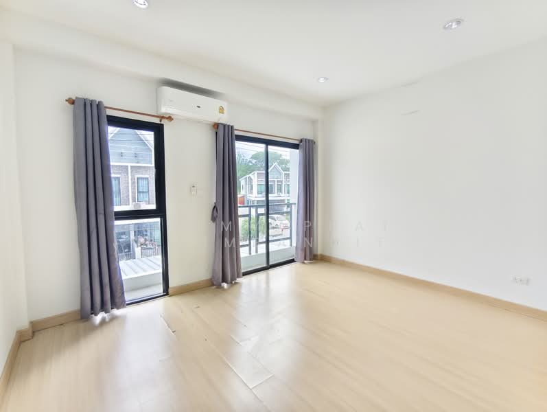 Phusiri Grand Hill, Amata City, Nong Mai Daeng, Chon Buri (Pattaya), Nong Mai Daeng, Muang Chon Buri, Chon Buri (Pattaya), 2 Bedrooms, 98 sqm, Townhouse For Sale, by Khommaphat Phumbandit, 500386013 - DDproperty.com