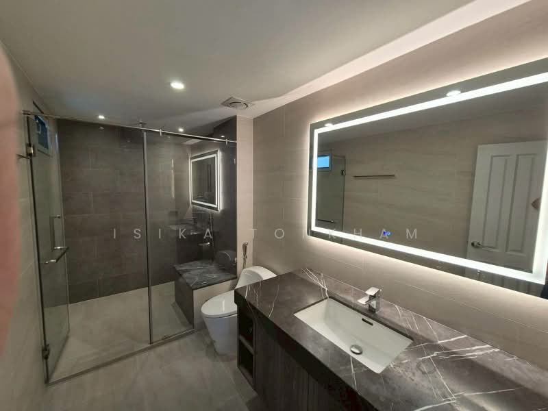 La Cascade, Bangkok, Eakamai, Khlong Tan Nua, Watthana, Bangkok, 4 Bedrooms, 300 sqm, Condo For Rent, by Isika Tonkham, 500386038 - DDproperty.com