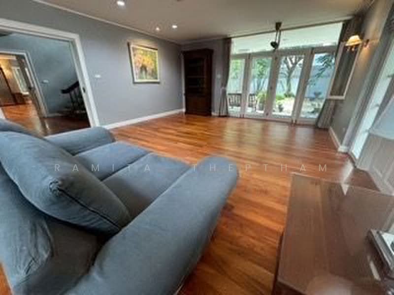 4-BR House, Bangkok, Thanon Phaya Thai, Ratchathewi, Bangkok, 4 Bedrooms, 500 sqm, Single Detached House For Rent, by Ramita Theptham, 500386092 - DDproperty.com