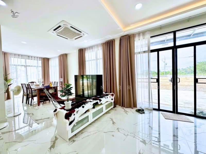 ขาย/บ้านเดี่ยว 2 ชั้น บนที่ดิน 1 ไร่ วังพง ปราณบุรี พื้นที่กว้าง พร้อมต่อยอดได้, ประจวบคีรีขันธ์, วังก์พง, ปราณบุรี, ประจวบคีรีขันธ์, 180 ตร.ม., บ้านเดี่ยว ขาย, โดย Kanokkarn Brendle, 500386095 - DDproperty.com
