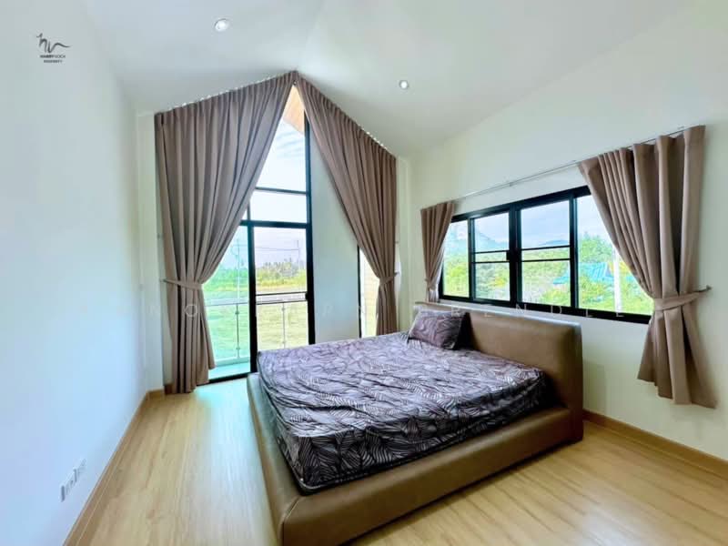 Large 2-Storey Family Home on 1 Rai Plot | Wang Pong, Pranburi, Prachuap Khiri Khan, Wang-Pong, Pran Buri, Prachuap Khiri Khan, 3 Bedrooms, 180 sqm, Single Detached House For Sale, by Kanokkarn Brendle, 500386095 - DDproperty.com