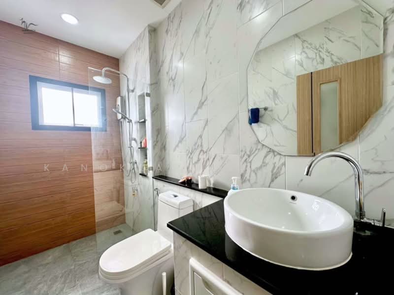 Large 2-Storey Family Home on 1 Rai Plot | Wang Pong, Pranburi, Prachuap Khiri Khan, Wang-Pong, Pran Buri, Prachuap Khiri Khan, 3 Bedrooms, 180 sqm, Single Detached House For Sale, by Kanokkarn Brendle, 500386095 - DDproperty.com