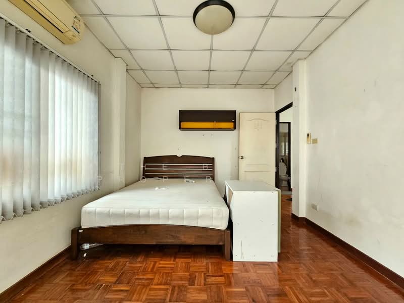 Srithep Thai Baan Suan Bangna, Chachoengsao, Bang Samak, Bang Pakong, Chachoengsao, 3 Bedrooms, 150 sqm, Townhouse For Sale, by The Best Property ปู, 500386161 - DDproperty.com