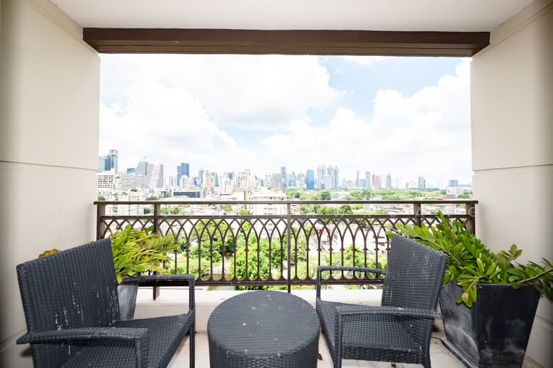 Prive by Sansiri, Bangkok, 68 Soi Ruamrudee, Wireless Road, Lumphini, Pathum Wan, Bangkok, 3 Bedrooms, 156 sqm, Condo For Rent, by Kanrutai Dawruang, 500386202 - DDproperty.com