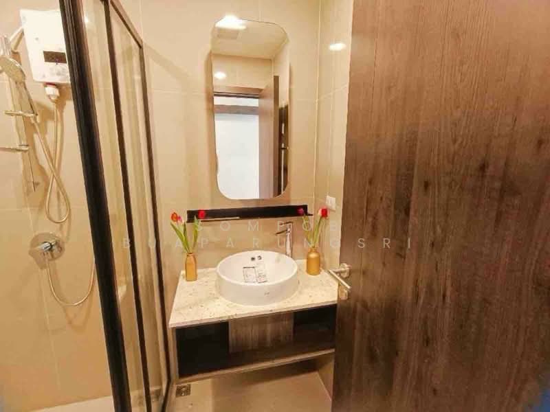 XT Huaikhwang, Bangkok, 244 Ratchadaphisek Road, Huai Khwang, Bangkok, 1 Bedroom, 31 sqm, Condo For Rent, by Sompob Buaparungsri, 500386203 - DDproperty.com