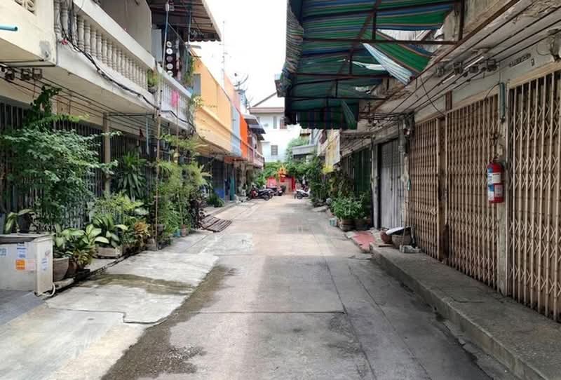 ทาวน์โฮม เจริญนคร 62 ซ.ธรนินทร์ แขวงดาวคะนอง เขตธนบุรี กรุงเทพมหานคร 10600, Bangkok, Dao Khanong, Thon Buri, Bangkok, 1 Bedroom, 96 sqm, Townhouse For Sale, by คุณเอก พงษ์เส็ง (เอก), 500386207 - DDproperty.com