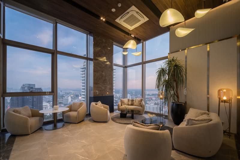 THE CROWN Residences, Bangkok, Rama 4 Road, Thung Maha Mek, Sathon, Bangkok, 2 Bedrooms, 53 sqm, Condo For Rent, by อารยา ติรพฤทธิ์, 500386234 - DDproperty.com
