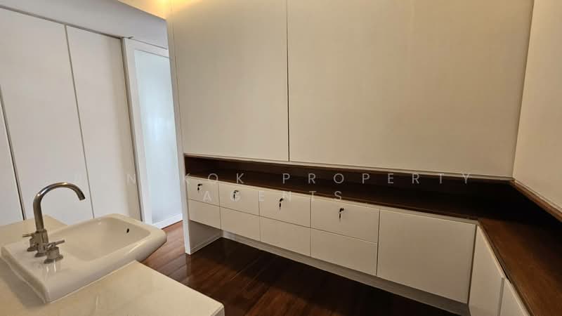 AA Court, Bangkok, 90 Sukhumvit 26, Khong Tan, Khlong Toei, Bangkok, 3 Bedrooms, 240 sqm, Condo For Rent, by BANGKOK PROPERTY AGENTS, 500386244 - DDproperty.com