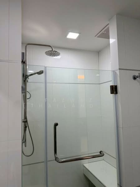 Thru Thonglor, Bangkok, Petchaburi Road, Bang Kapi, Huai Khwang, Bangkok, 1 Bedroom, 36 sqm, Condo For Rent, by Fazwaz (Thailand) Co., Ltd., 500386251 - DDproperty.com