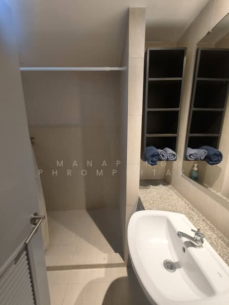 The Clover Thonglor Residence, Bangkok, Soi Sukhumvit 55, Khlong Tan Nua, Watthana, Bangkok, 3 Bedrooms, 120 sqm, Condo For Sale, by Manapong Phromphitak, 500386264 - DDproperty.com