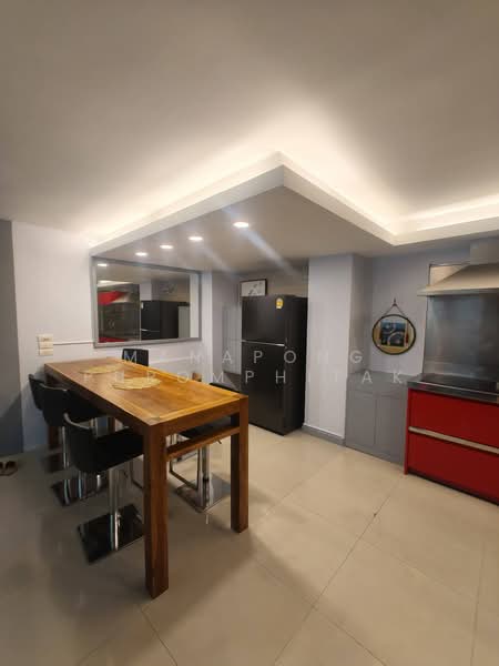The Clover Thonglor Residence, Bangkok, Soi Sukhumvit 55, Khlong Tan Nua, Watthana, Bangkok, 3 Bedrooms, 120 sqm, Condo For Sale, by Manapong Phromphitak, 500386264 - DDproperty.com