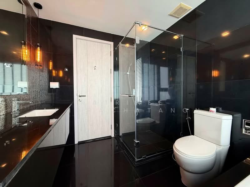 Rhythm Sukhumvit 36-38, Bangkok, 55 Soi Sukhumvit 36, Sukhumvit Road, Phra Kanong, Khlong Toei, Bangkok, 2 Bedrooms, 75 sqm, Condo For Sale, by Natrinee Aphirachatanon, 500386275 - DDproperty.com