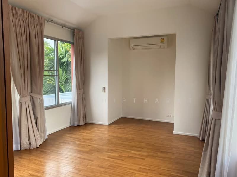 ให้เช่าบ้าน ซอยศูนย์วิจัย ใกล้ โรงพยาบาลกรุงเทพ, Bangkok, Bang Kapi, Huai Khwang, Bangkok, 3 Bedrooms, 450 sqm, Single Detached House For Rent, by Korn Thiptharat, 500386278 - DDproperty.com