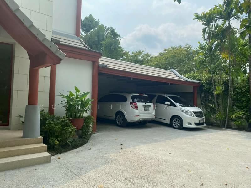 ให้เช่าบ้าน ซอยศูนย์วิจัย ใกล้ โรงพยาบาลกรุงเทพ, Bangkok, Bang Kapi, Huai Khwang, Bangkok, 3 Bedrooms, 450 sqm, Single Detached House For Rent, by Korn Thiptharat, 500386278 - DDproperty.com