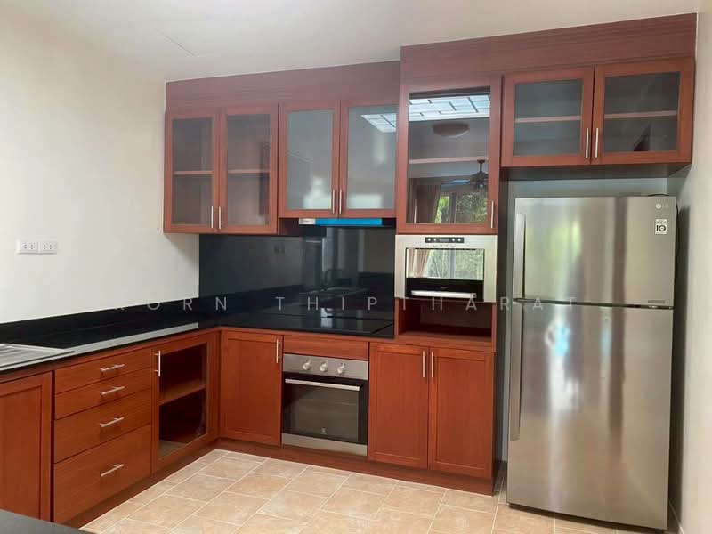 ให้เช่าบ้าน ซอยศูนย์วิจัย ใกล้ โรงพยาบาลกรุงเทพ, Bangkok, Bang Kapi, Huai Khwang, Bangkok, 3 Bedrooms, 450 sqm, Single Detached House For Rent, by Korn Thiptharat, 500386278 - DDproperty.com