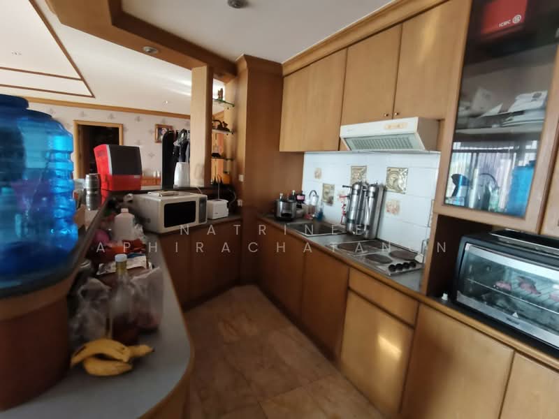Monterey Place, Bangkok, Rama 4 Road, Khlong Toei, Bangkok, 4 Bedrooms, 167 sqm, Condo For Rent, by Natrinee Aphirachatanon, 500386289 - DDproperty.com