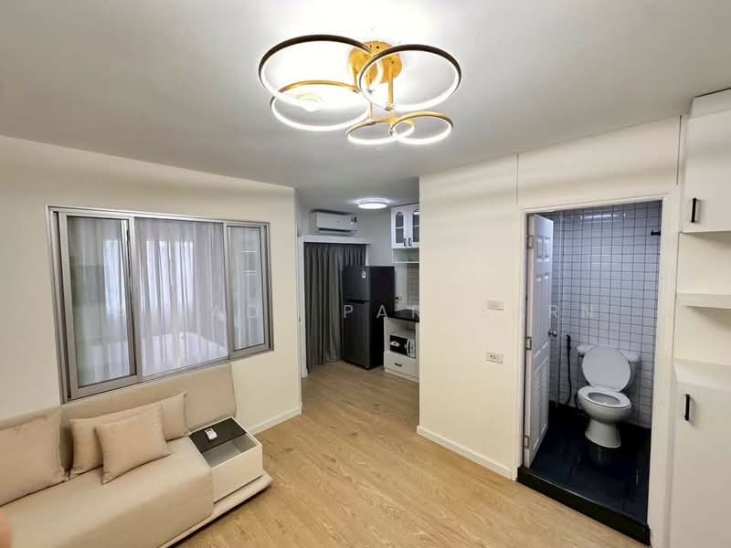 Lumpini Condo Town Bodindecha Ramkhamhaeng, Bangkok, Soi Ramkhamhaeng 43/1, Phlapphla, Wang Thonglang, Bangkok, 1 Bedroom, 28 sqm, Condo For Rent, by Airada Parasarn, 500386313 - DDproperty.com
