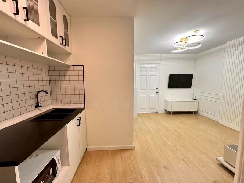Lumpini Condo Town Bodindecha Ramkhamhaeng, Bangkok, Soi Ramkhamhaeng 43/1, Phlapphla, Wang Thonglang, Bangkok, 1 Bedroom, 28 sqm, Condo For Rent, by Airada Parasarn, 500386313 - DDproperty.com