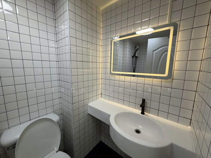 Lumpini Condo Town Bodindecha Ramkhamhaeng, Bangkok, Soi Ramkhamhaeng 43/1, Phlapphla, Wang Thonglang, Bangkok, 1 Bedroom, 28 sqm, Condo For Rent, by Airada Parasarn, 500386313 - DDproperty.com