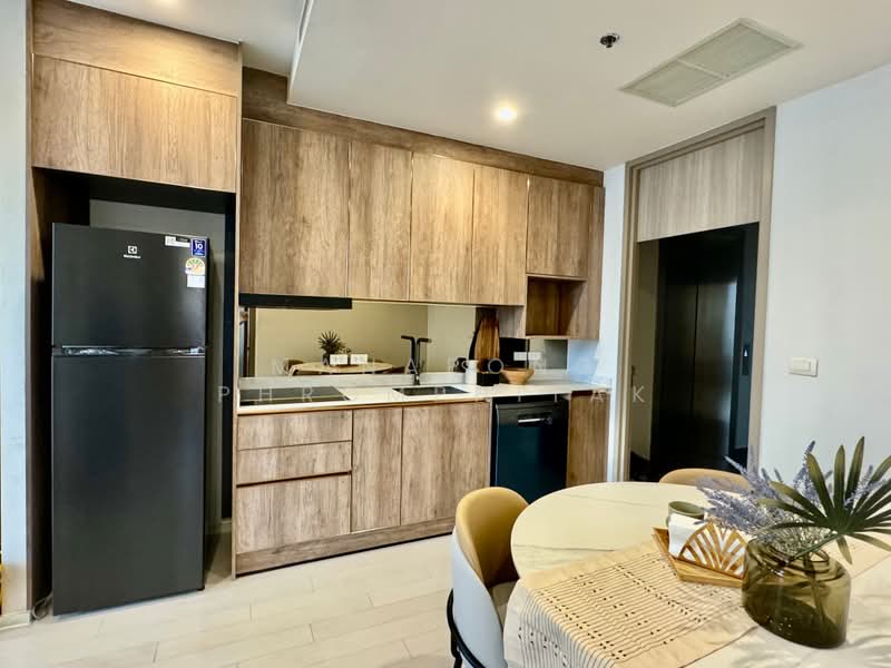 Noble Ploenchit, Bangkok, 1035 Ploenchit Road, Lumphini, Pathum Wan, Bangkok, 2 Bedrooms, 80 sqm, Condo For Rent, by Manapong Phromphitak, 500386330 - DDproperty.com