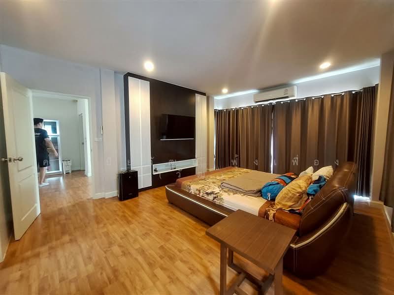 Bangkok Boulevard Teparak-Wongwaen, Samut Prakan, Thepharak Road, Thepharak, Muang Samut Prakarn, Samut Prakan, 4 Bedrooms, 250 sqm, Single Detached House For Sale, by คุณ ปิยวัฒน์ ฟุ้งเฟื่อง (วัฒ), 500386349 - DDproperty.com