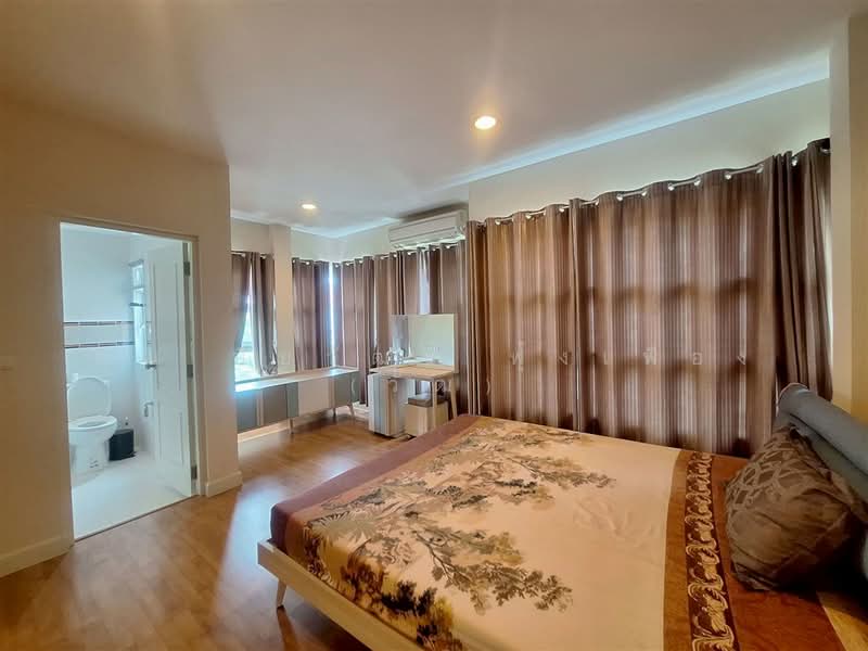 Bangkok Boulevard Teparak-Wongwaen, Samut Prakan, Thepharak Road, Thepharak, Muang Samut Prakarn, Samut Prakan, 4 Bedrooms, 250 sqm, Single Detached House For Sale, by คุณ ปิยวัฒน์ ฟุ้งเฟื่อง (วัฒ), 500386349 - DDproperty.com